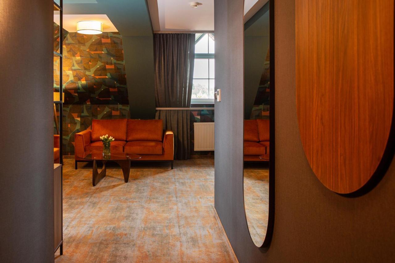 Hotel Styl 70 ชิชเชนา ภายนอก รูปภาพ