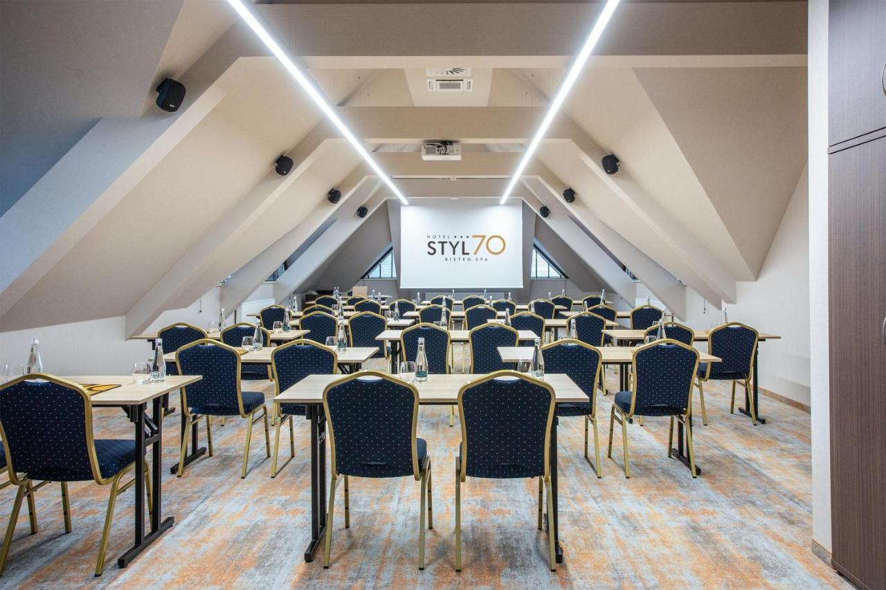 Hotel Styl 70 ชิชเชนา ภายนอก รูปภาพ