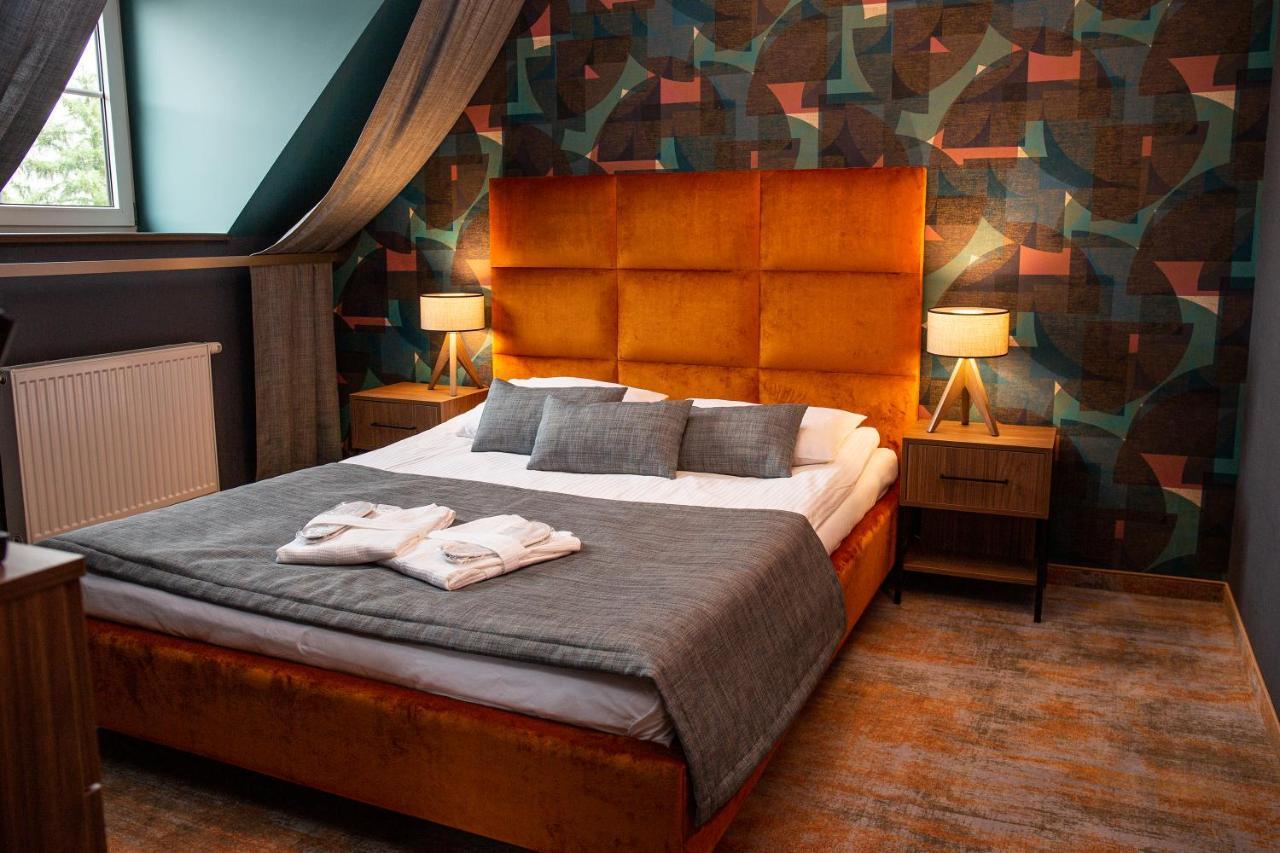 Hotel Styl 70 ชิชเชนา ภายนอก รูปภาพ