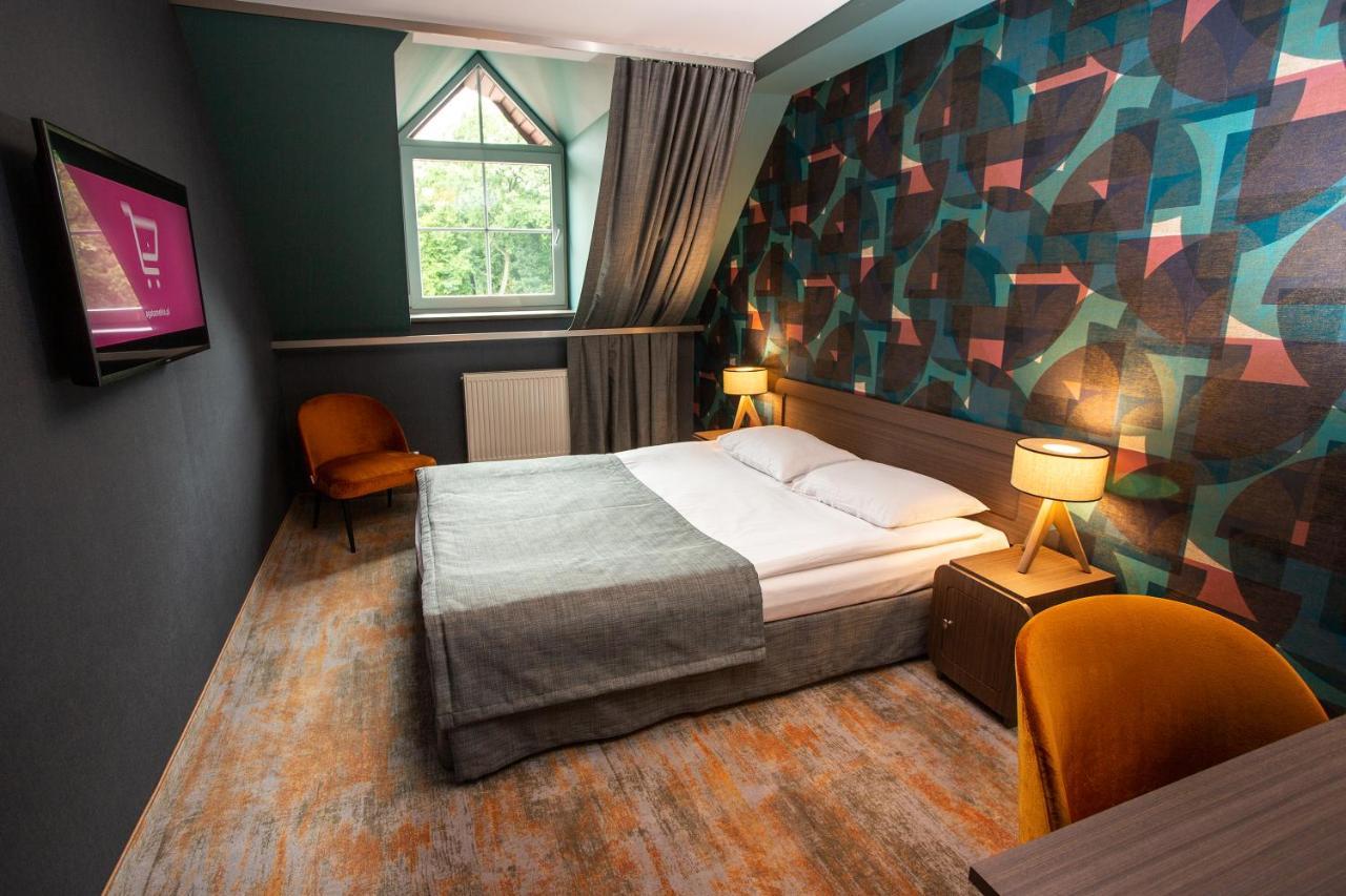 Hotel Styl 70 ชิชเชนา ภายนอก รูปภาพ